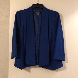 Kasper 3/4 sleeve length Blazer